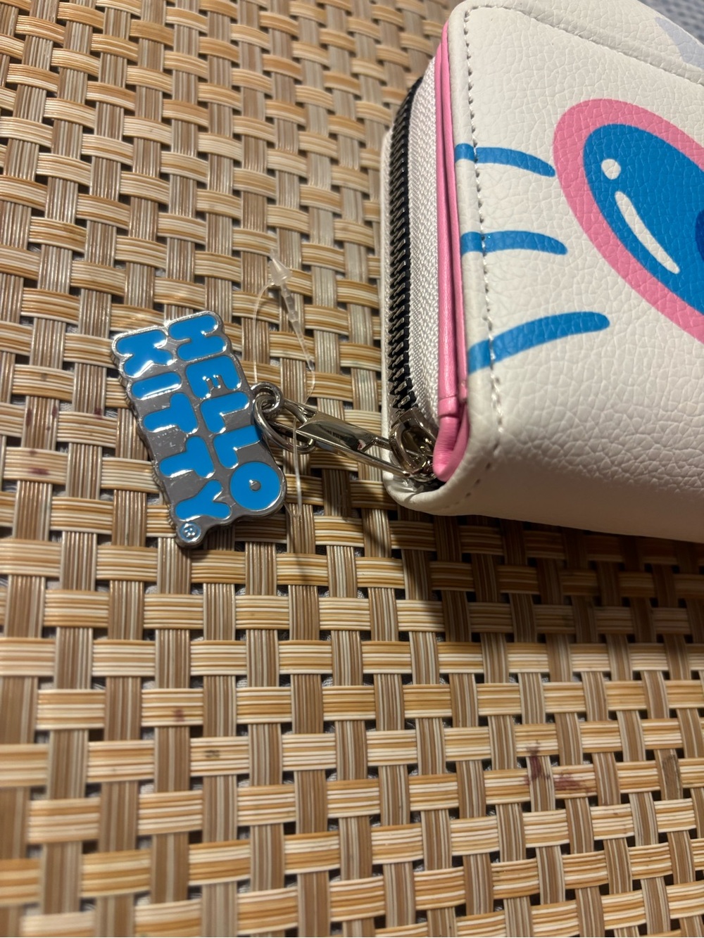 Hello Kitty White Wallet with Pink Bow and Blue Heart Sunglasses Print - Picture 3 of 5